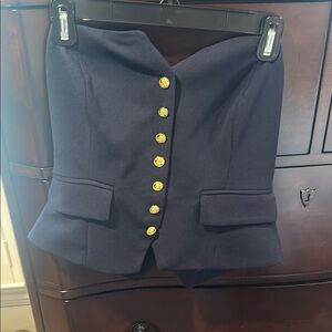 Womans 2 piece outfit